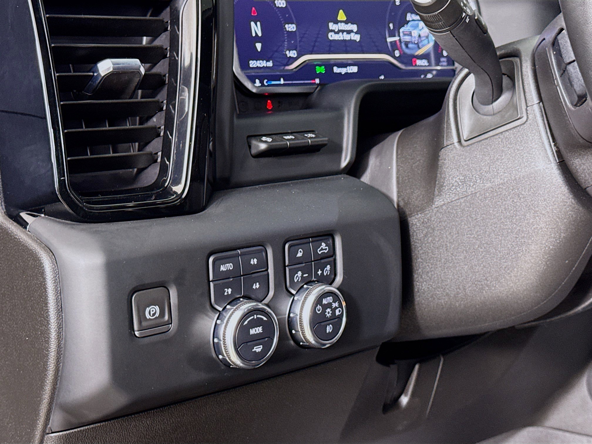 Used 2024 GMC Sierra 2500 AT4 w/ Technology Package image 10