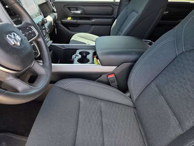 New 2026 RAM 1500 Express AWD/4WD image 21
