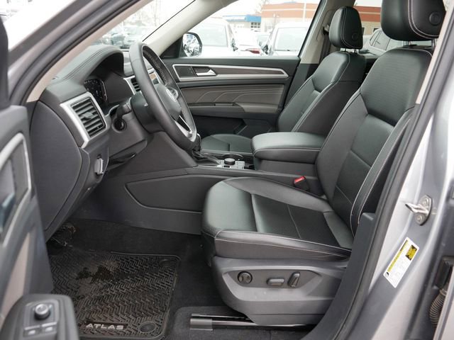 Certified 2022 Volkswagen Atlas SE w/ Panoramic Sunroof Package image 13