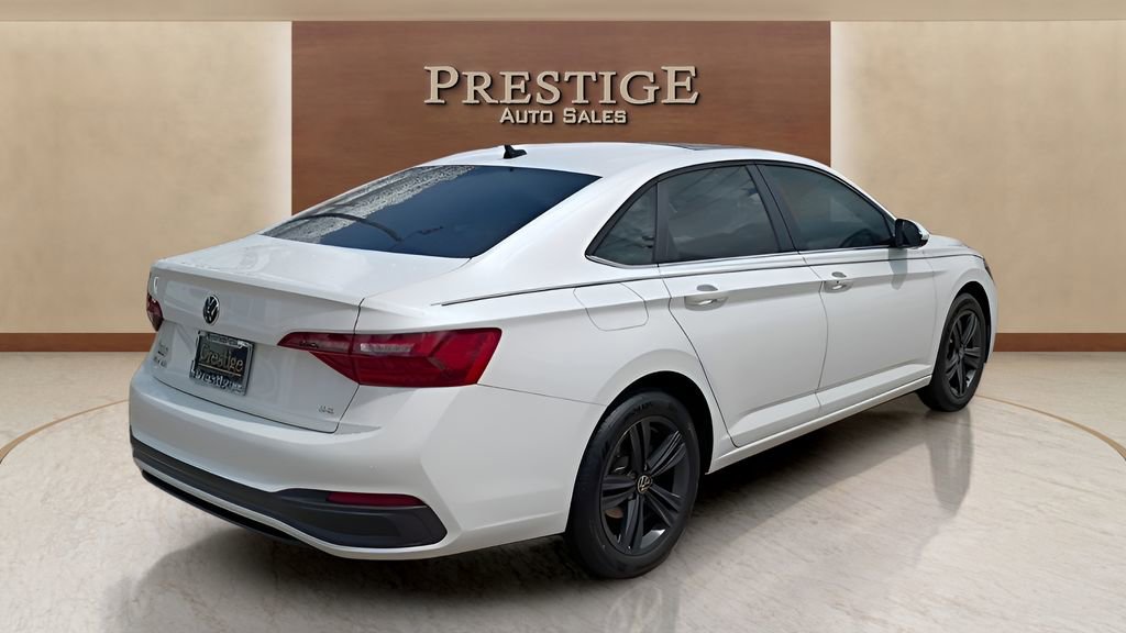 Used 2023 Volkswagen Jetta SE FWD image 28