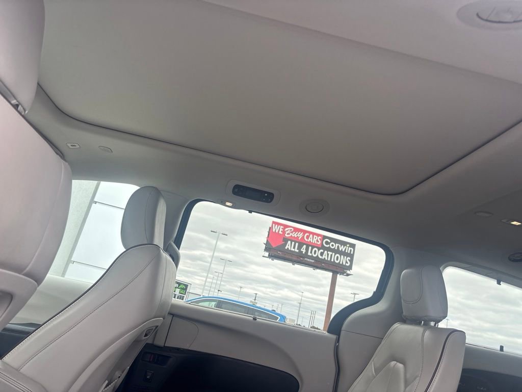 Used 2019 Chrysler Pacifica Limited FWD image 10
