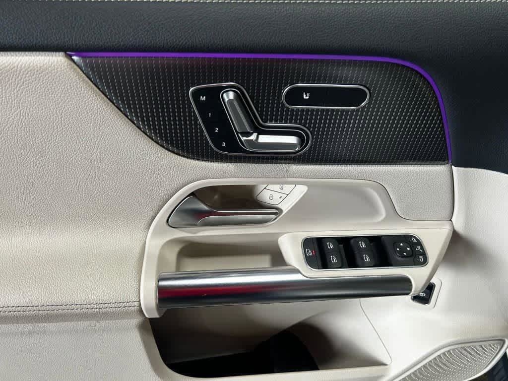 Certified 2021 Mercedes-Benz GLA 250 4MATIC image 4