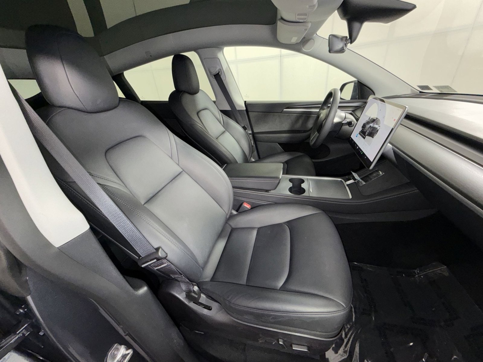 Used 2023 Tesla Model Y Long Range image 27