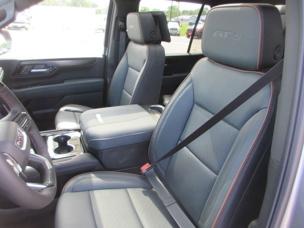 New 2026 GMC Yukon AT4 w/ AT4 Premium Plus Package AWD/4WD image 11