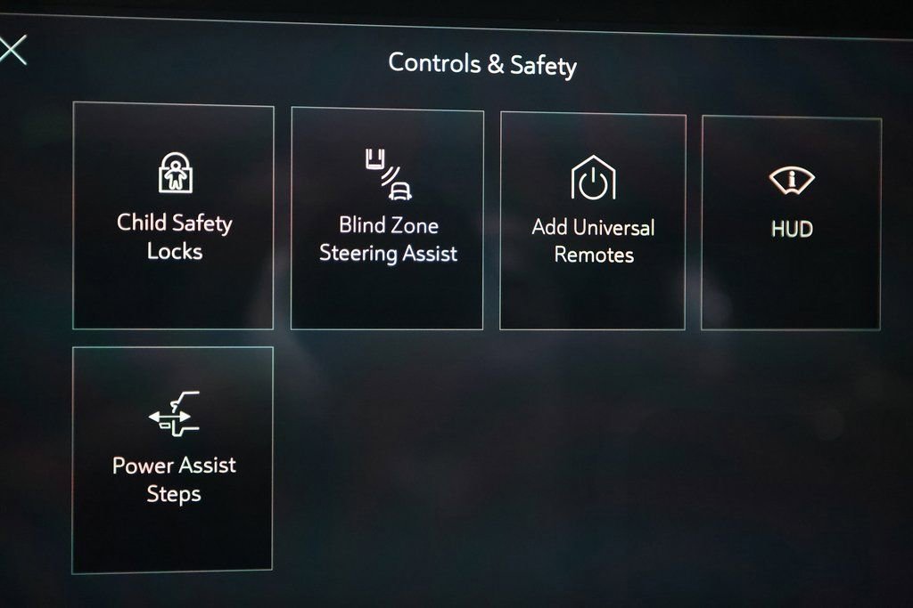 Used 2026 GMC Yukon AT4 Ultimate w/ LPO, Floor Liner Package image 39