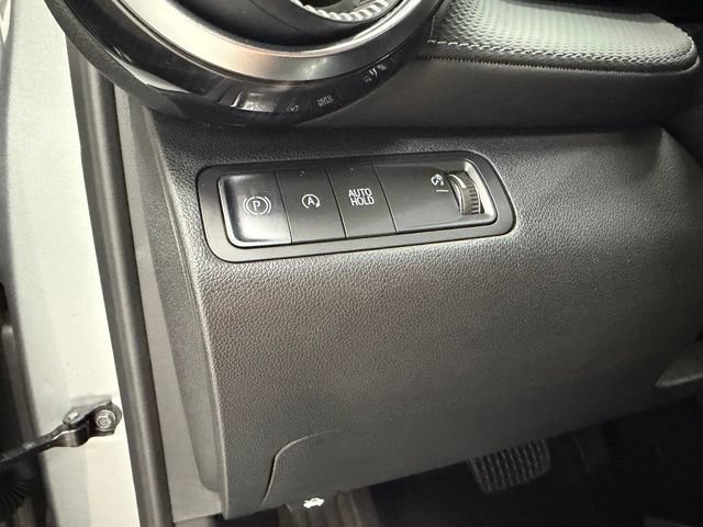 Certified 2025 Chevrolet Equinox LT FWD image 17