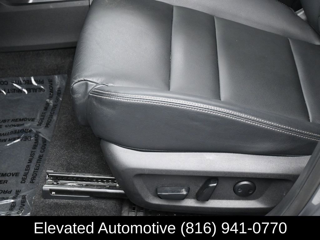 Used 2025 Nissan Rogue SL image 18