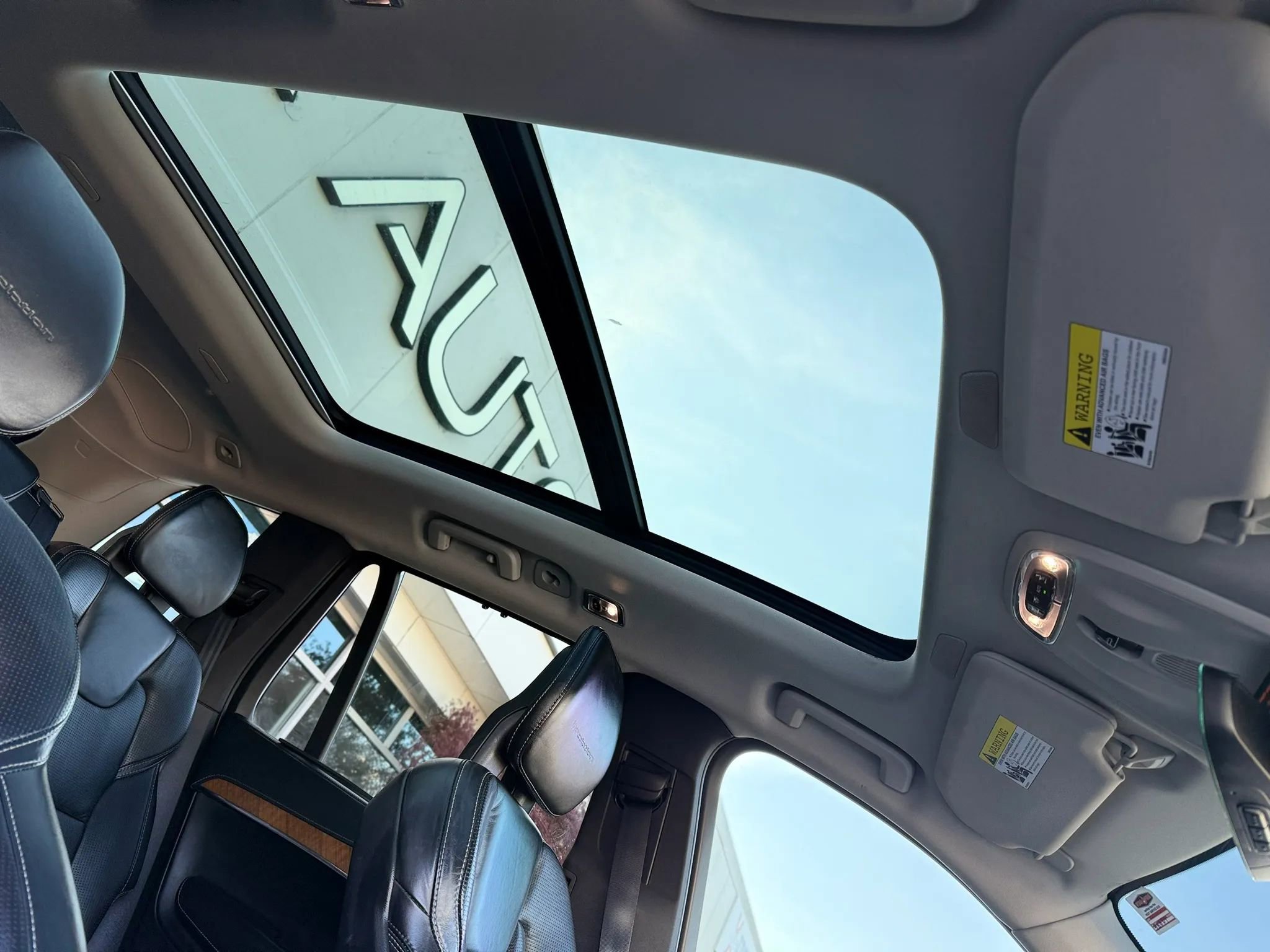 Used 2018 Volvo XC90 T6 Inscription w/ Convenience Package image 13