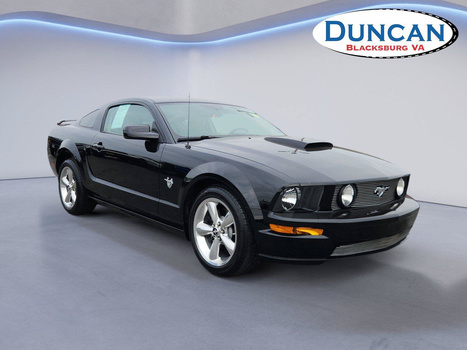 Used 2009 Ford Mustang GT RWD image 1