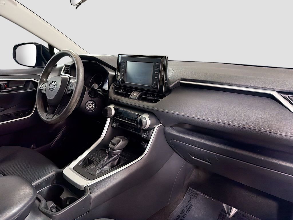 Used 2019 Toyota RAV4 LE image 25