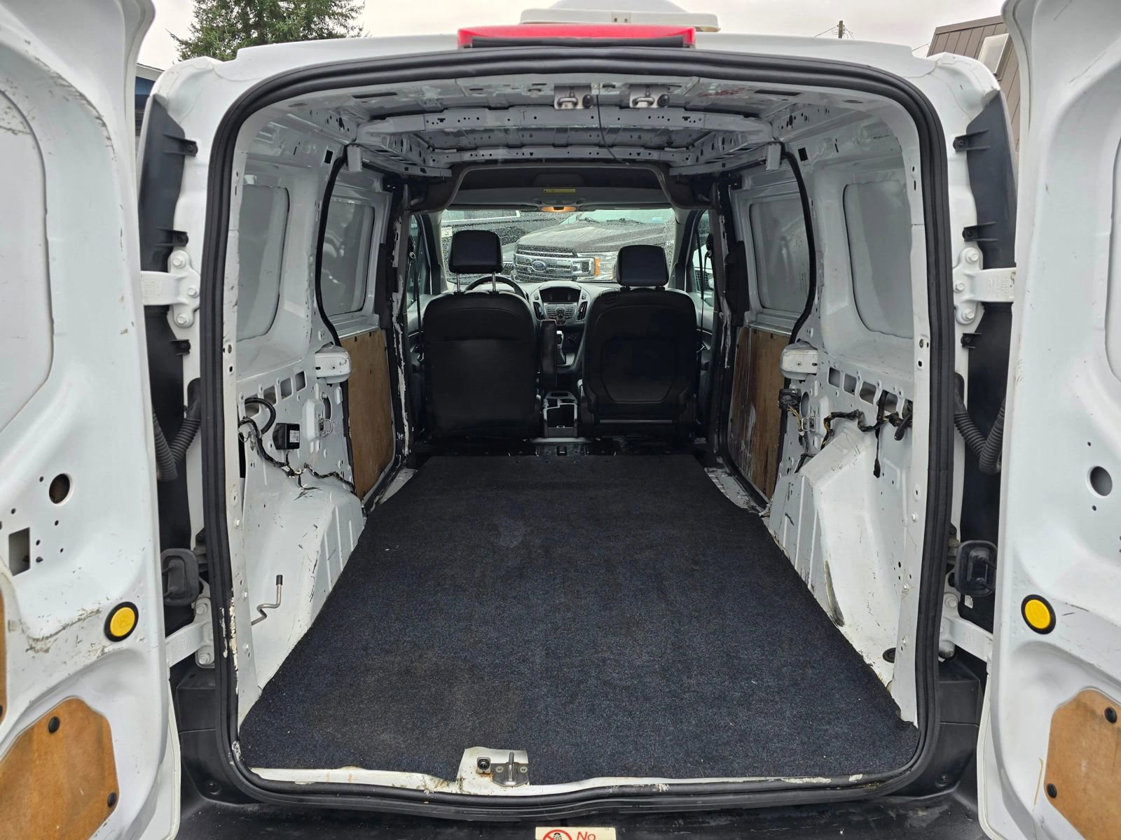 Used 2014 Ford Transit Connect XL image 15