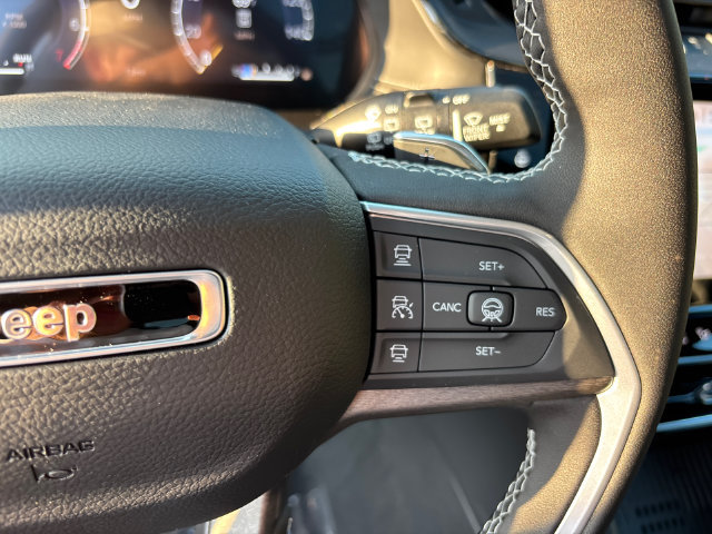 New 2027 Jeep Grand Cherokee Limited AWD/4WD image 21