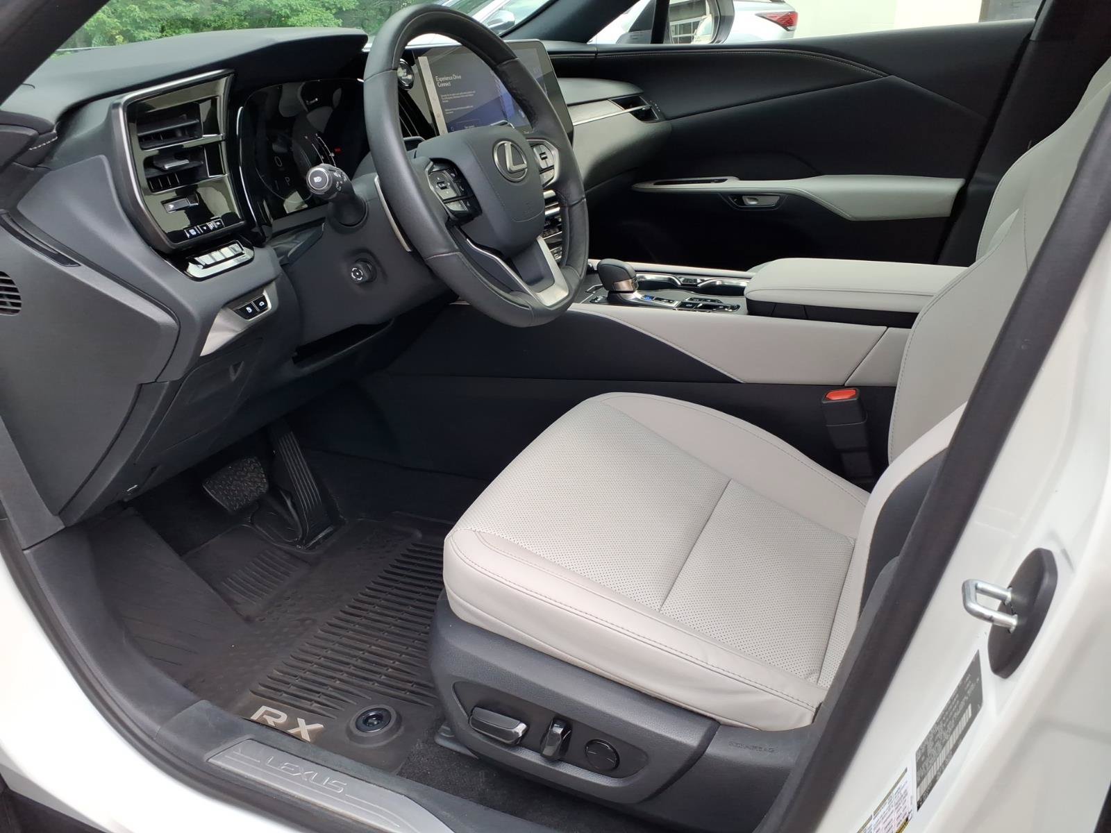 Certified 2024 Lexus RX 350 Premium w/ Convenience Package AWD/4WD image 15