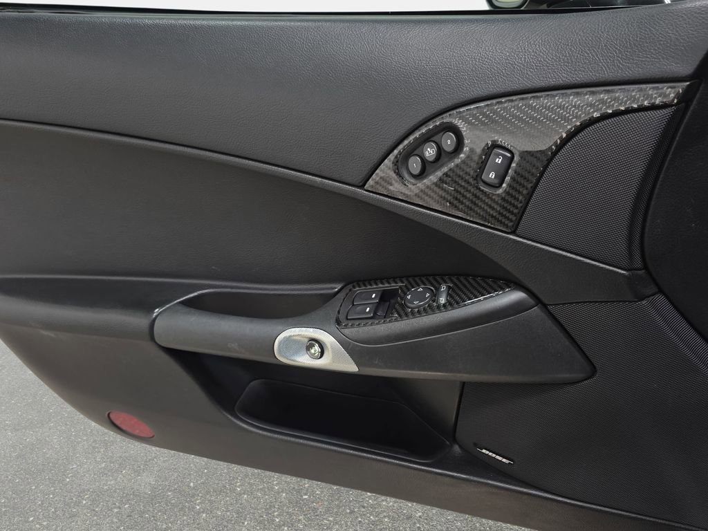 Used 2005 Chevrolet Corvette Coupe w/ Preferred Equipment Group image 18