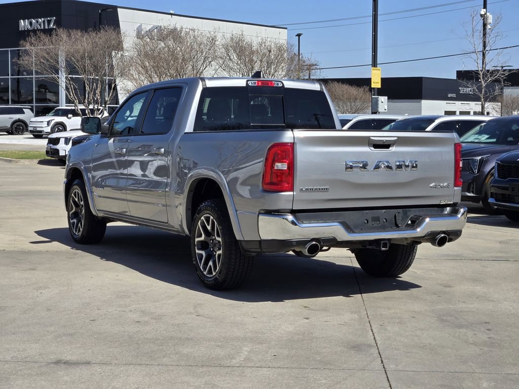 Used 2025 RAM 1500 Laramie AWD/4WD image 3