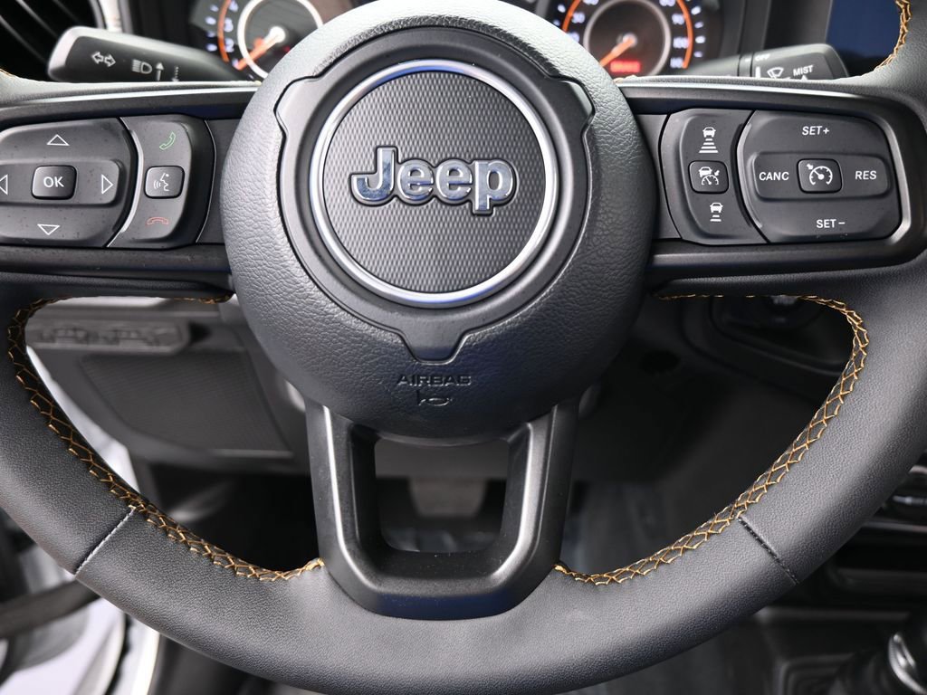 Used 2024 Jeep Gladiator Sport image 27
