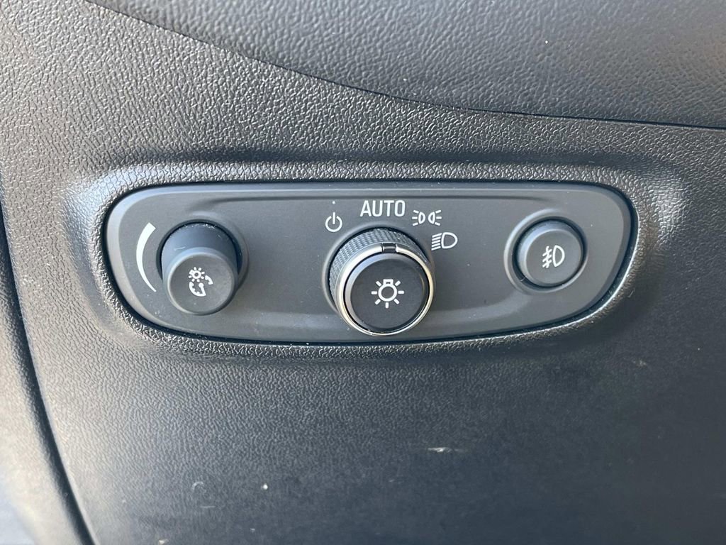 Used 2019 Chevrolet Equinox Premier image 38