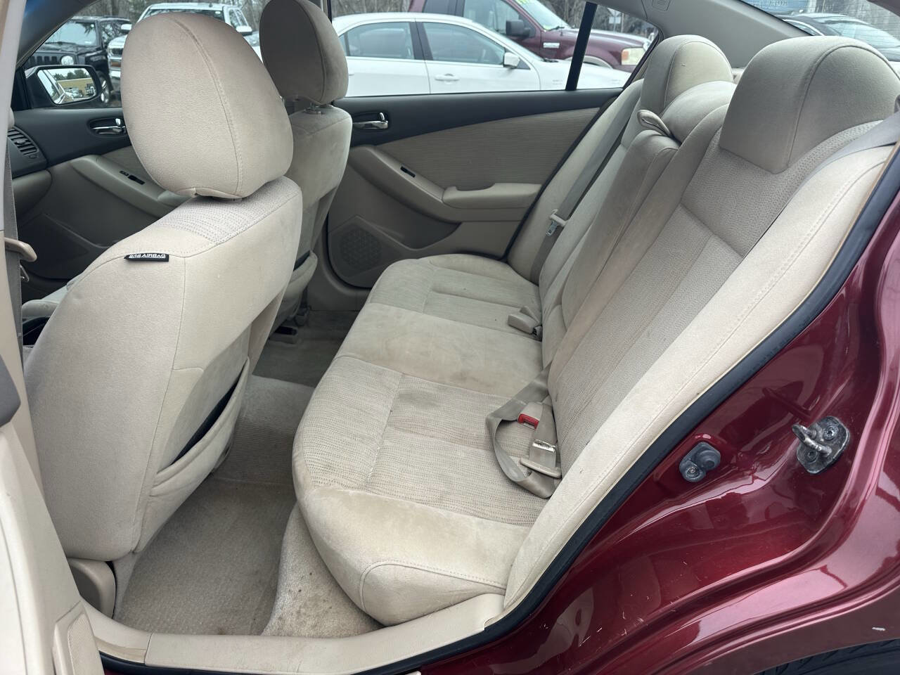 Used 2010 Nissan Altima 2.5 S FWD image 4
