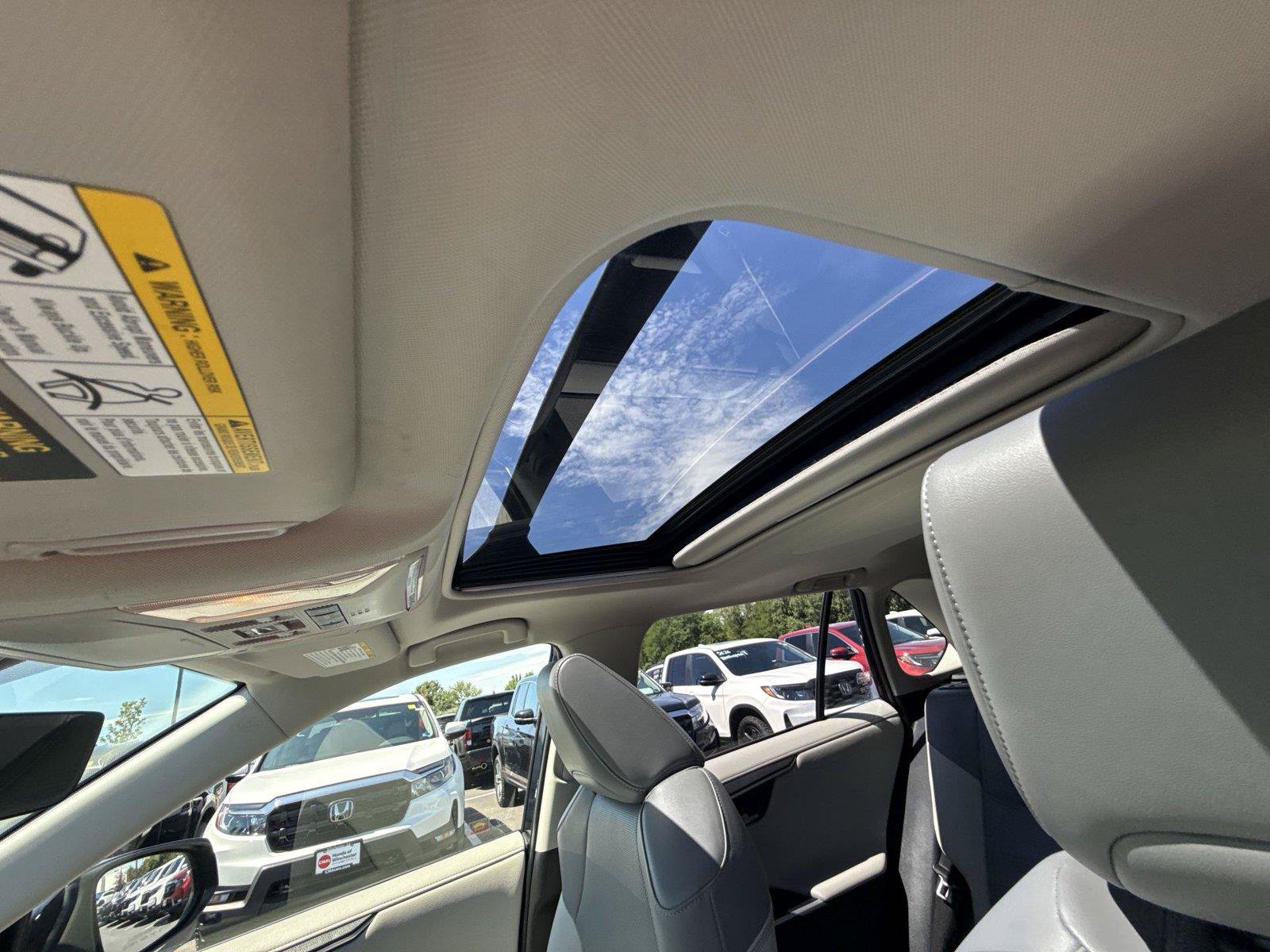 Used 2020 Toyota RAV4 Limited AWD/4WD image 16