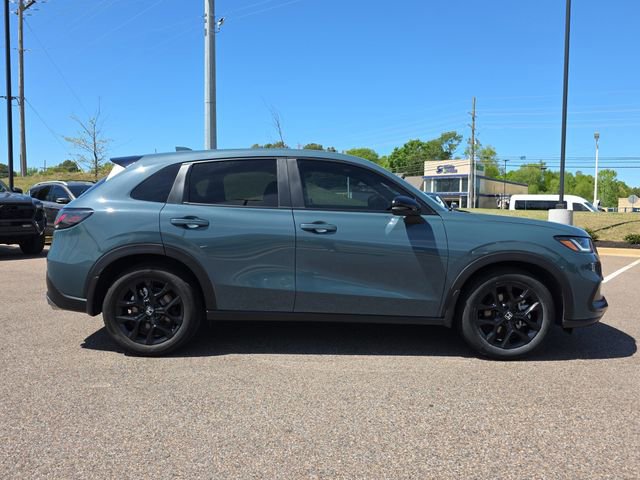 Used 2025 Honda HR-V Sport image 2