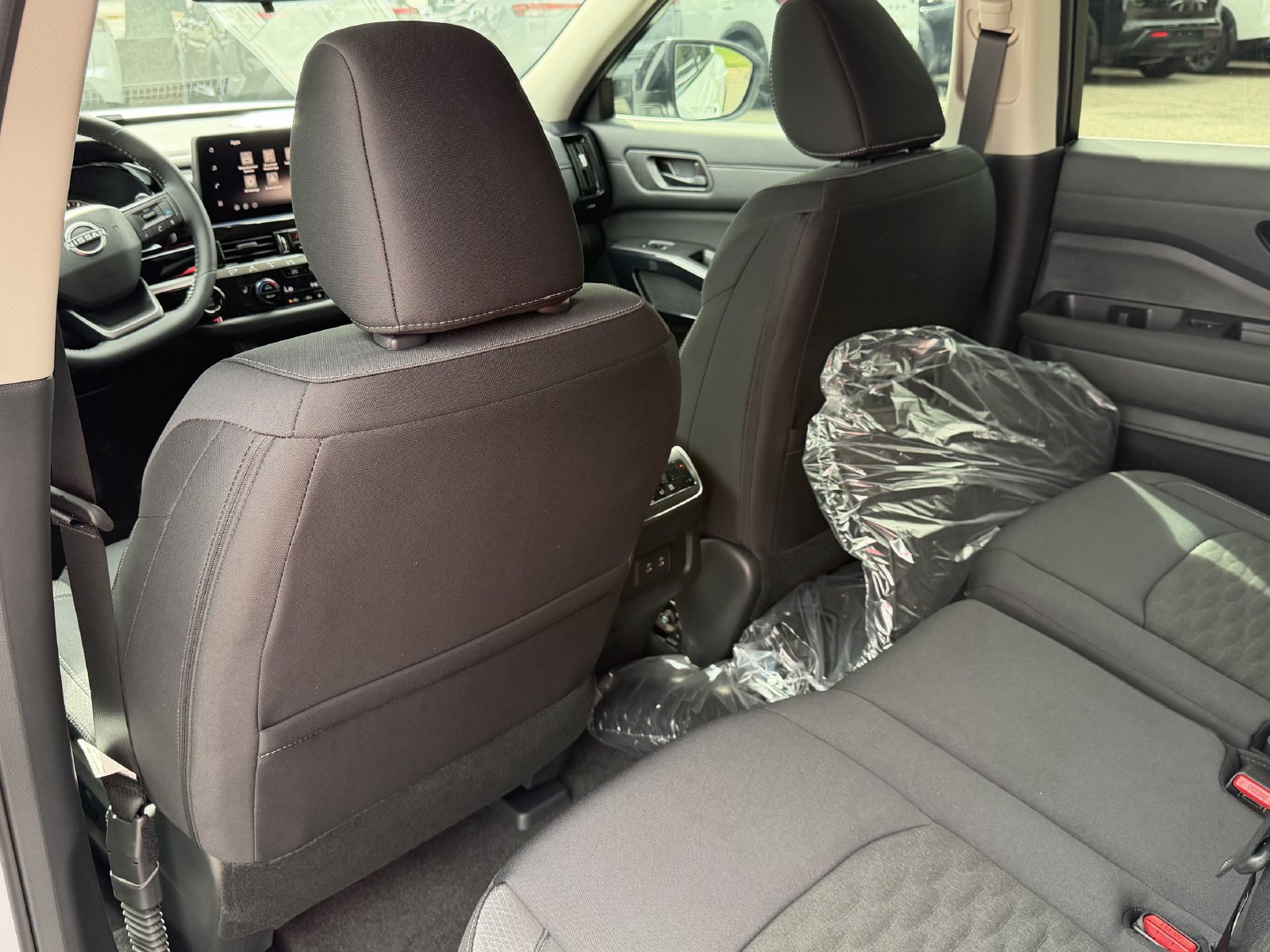 New 2026 Nissan Pathfinder SV w/ SV Premium Package FWD image 22