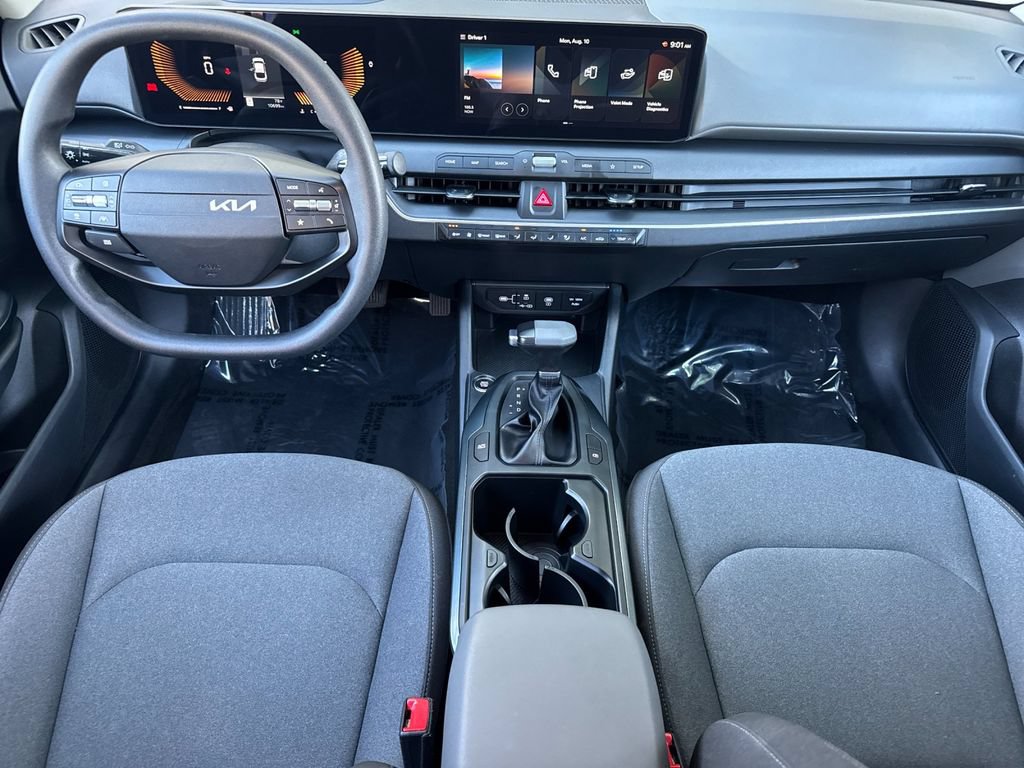 Used 2025 Kia K4 FWD image 16