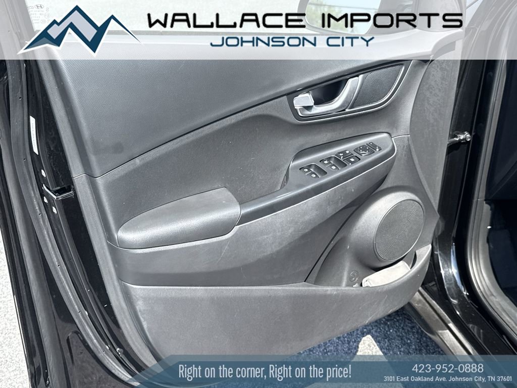 Used 2022 Hyundai Kona SEL w/ Convenience Package AWD/4WD image 13