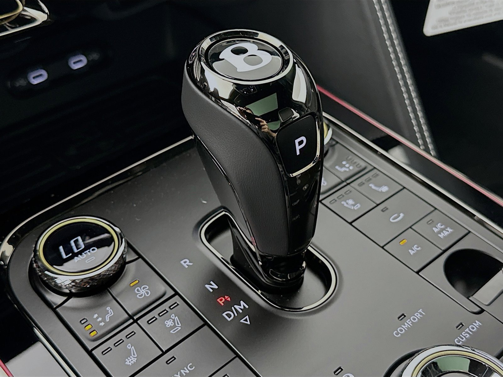 New 2026 Bentley Flying Spur V8 AWD/4WD image 30