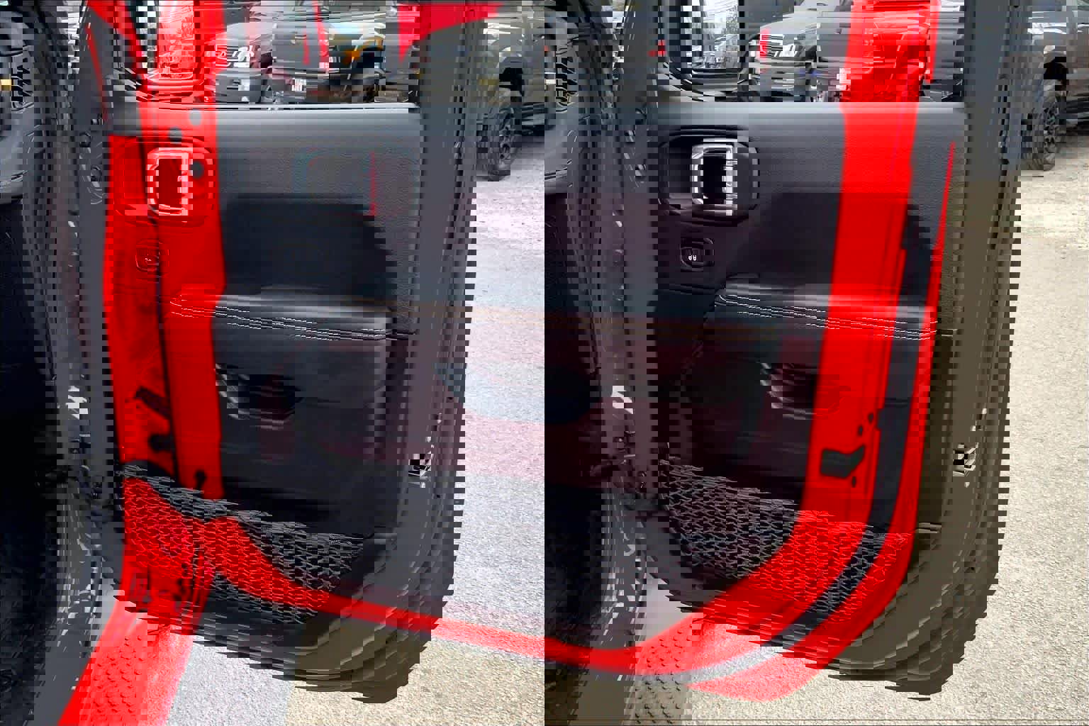 Used 2024 Jeep Wrangler Sahara w/ Safety Group image 22