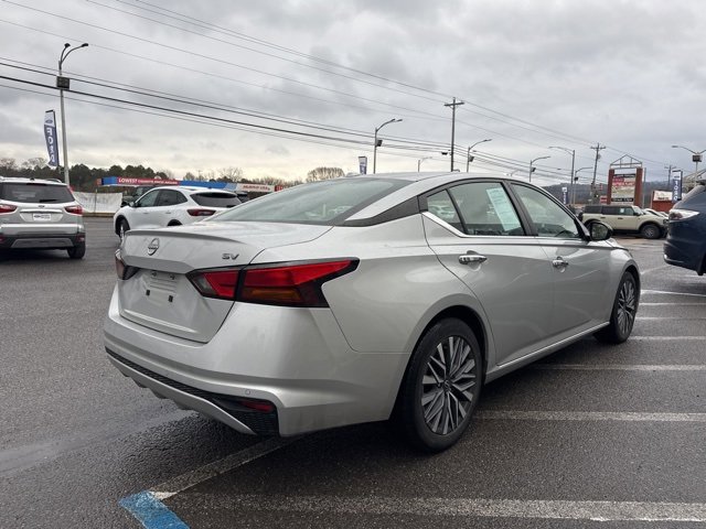Used 2024 Nissan Altima 2.5 SV image 5