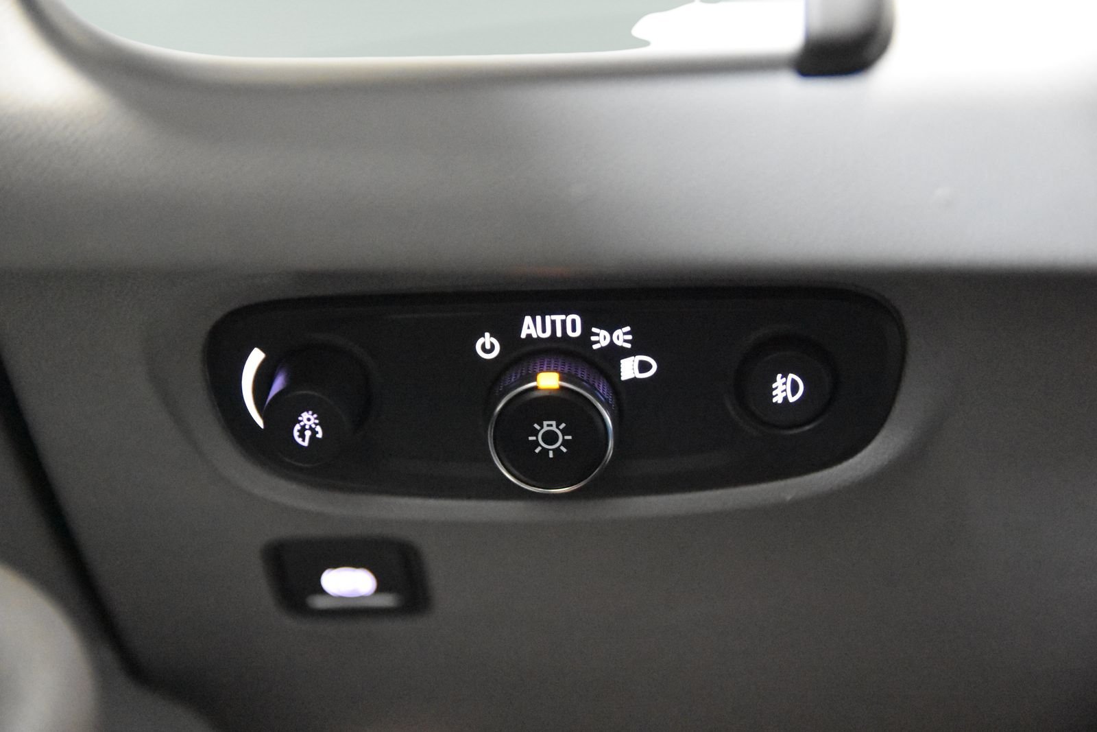Used 2023 GMC Terrain SLT FWD image 23