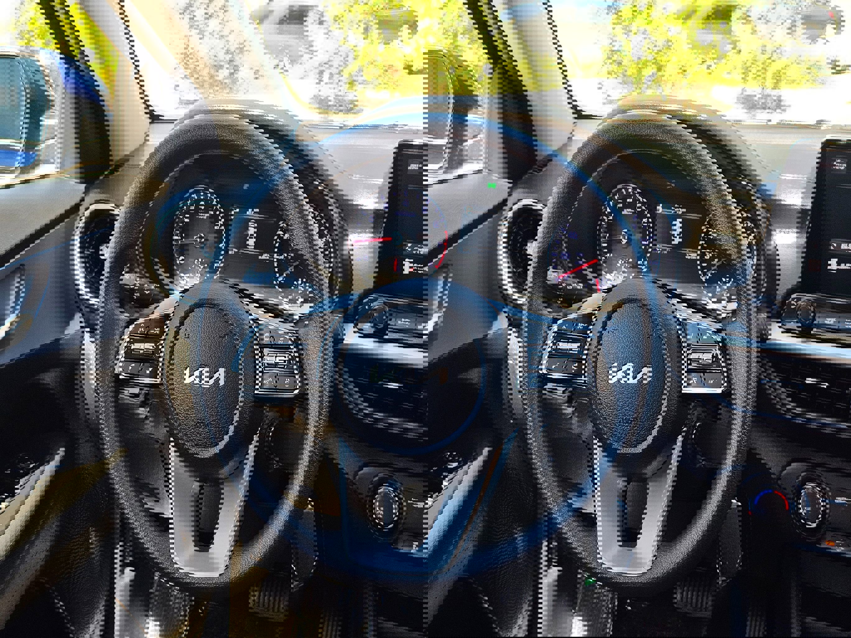 Used 2024 Kia Forte LXS image 26