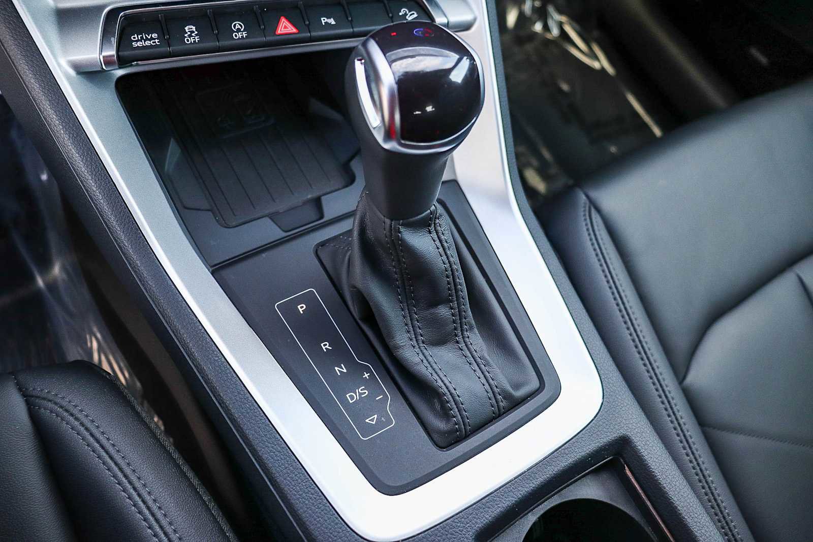 Used 2025 Audi Q3 2.0T Premium Plus w/ Premium Plus Package image 26