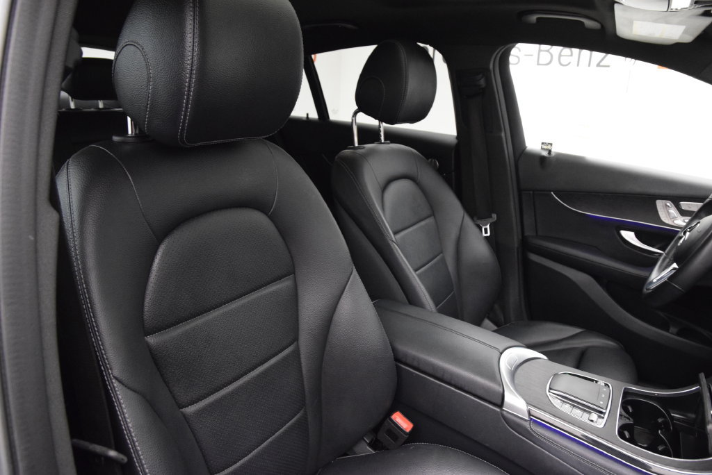 Used 2021 Mercedes-Benz GLC 300 4MATIC Coupe image 17