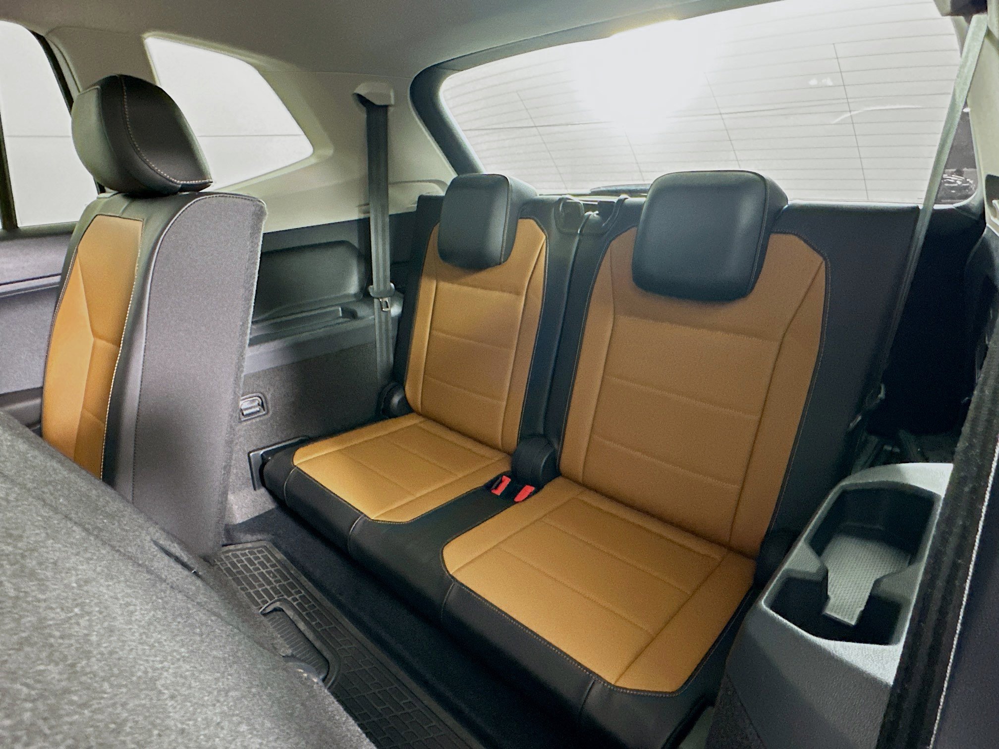 Used 2018 Volkswagen Tiguan SE FWD image 27