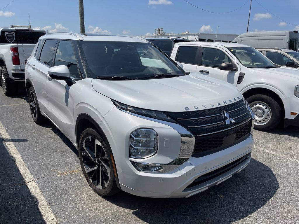 Used 2022 Mitsubishi Outlander SEL AWD/4WD image 14