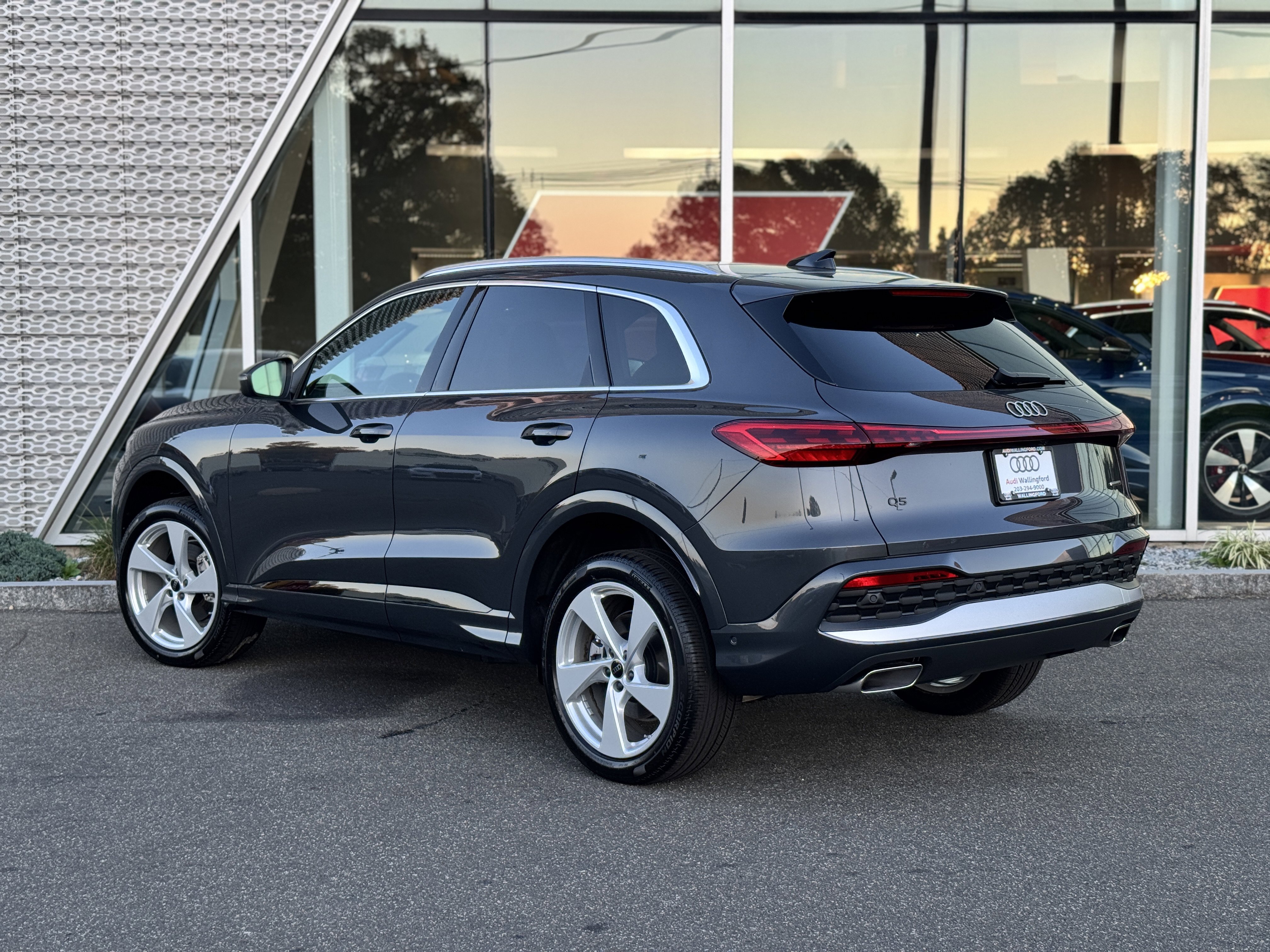 New 2025 Audi Q5 Premium Plus image 3