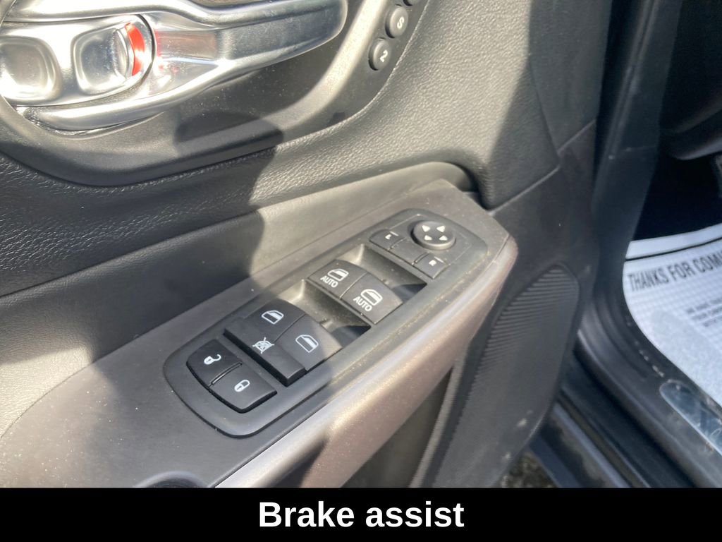 Used 2021 Jeep Cherokee Limited image 14