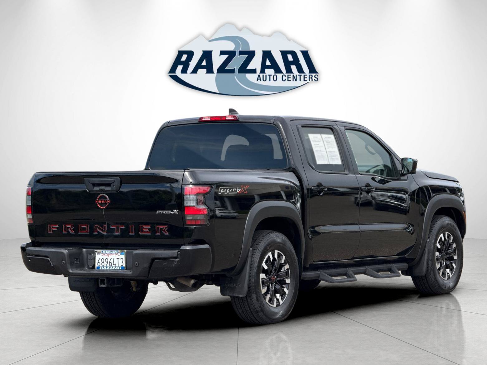 Used 2023 Nissan Frontier Pro-X w/ Pro Convenience Package RWD image 3