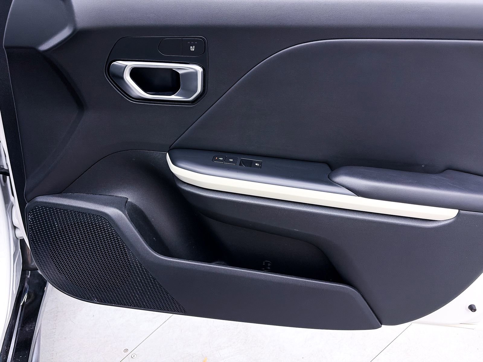 Certified 2025 Kia K4 GT-Line w/ GT-Line Sunroof Package FWD image 38
