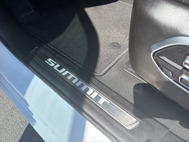 Used 2024 Jeep Grand Cherokee Summit image 14