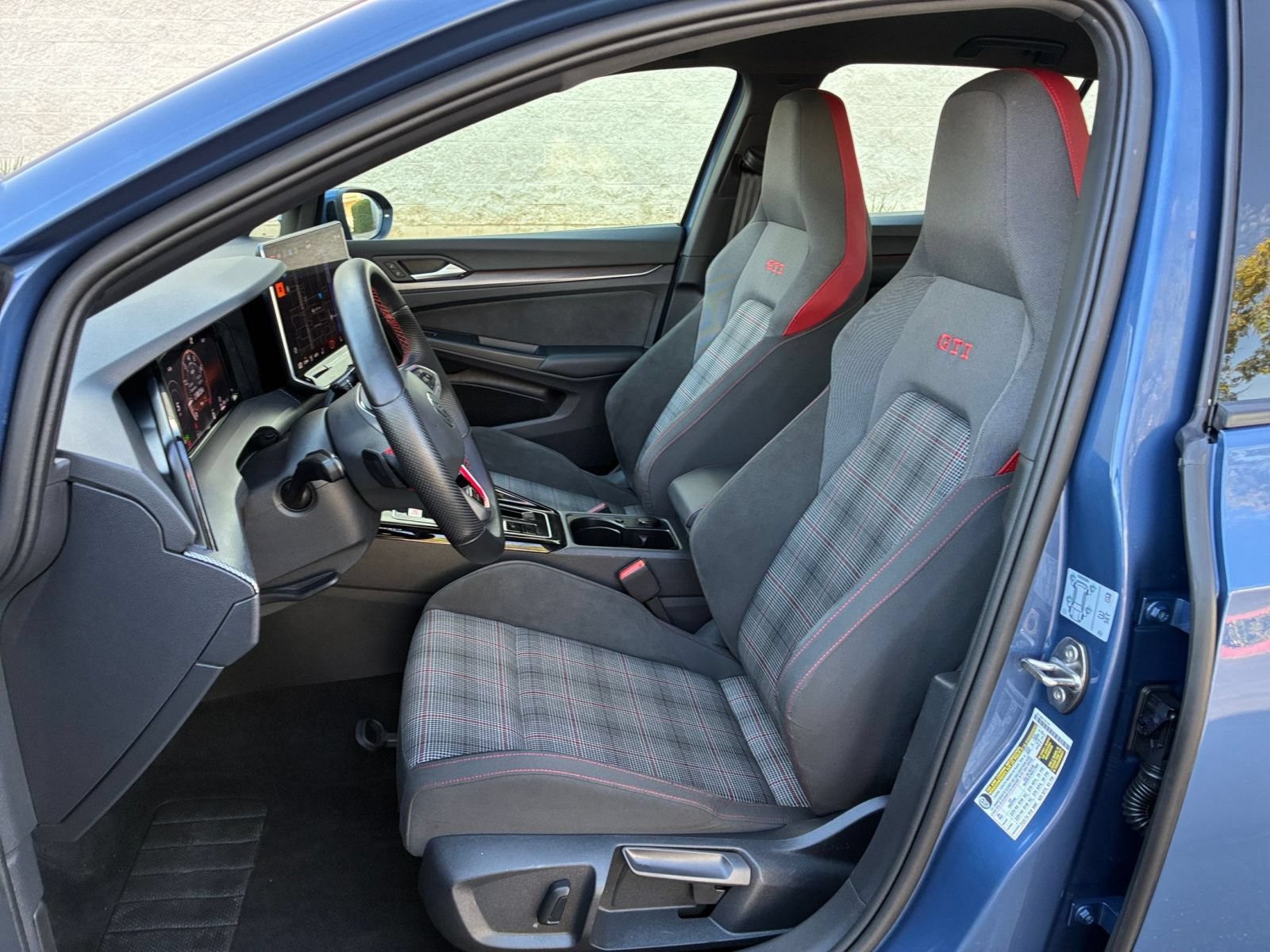 Used 2026 Volkswagen Golf S FWD image 23