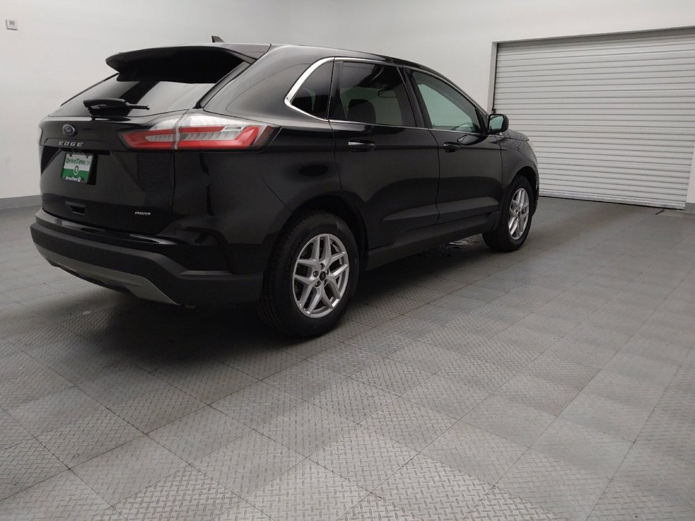 Used 2023 Ford Edge SEL image 9