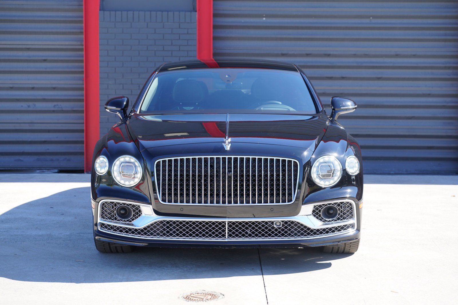 Used 2022 Bentley Flying Spur V8 image 9