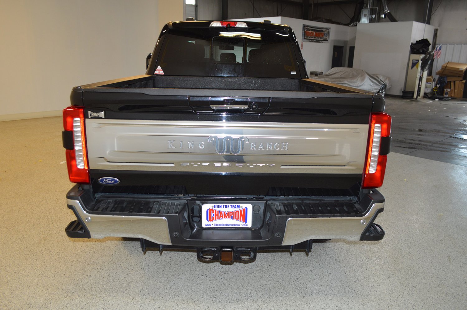 Used 2024 Ford F250 King Ranch w/ Chrome Package AWD/4WD image 4