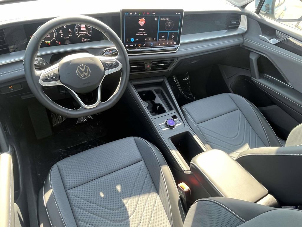 New 2026 Volkswagen Tiguan SE AWD/4WD image 9