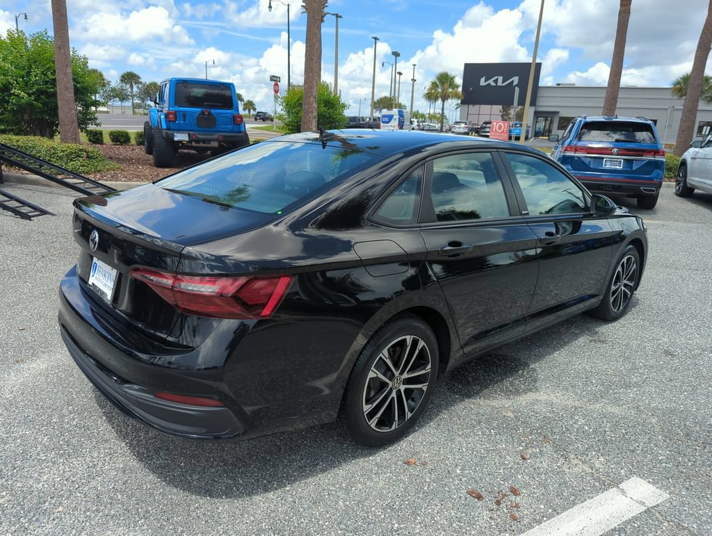 Used 2024 Volkswagen Jetta Sport FWD image 6