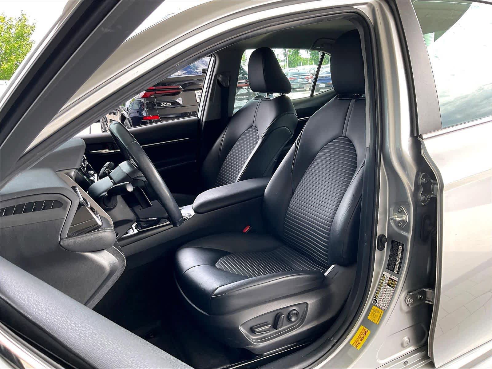 Used 2021 Toyota Camry SE FWD image 25