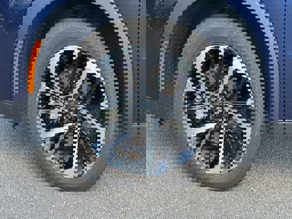 Used 2024 Mitsubishi Outlander SE image 9