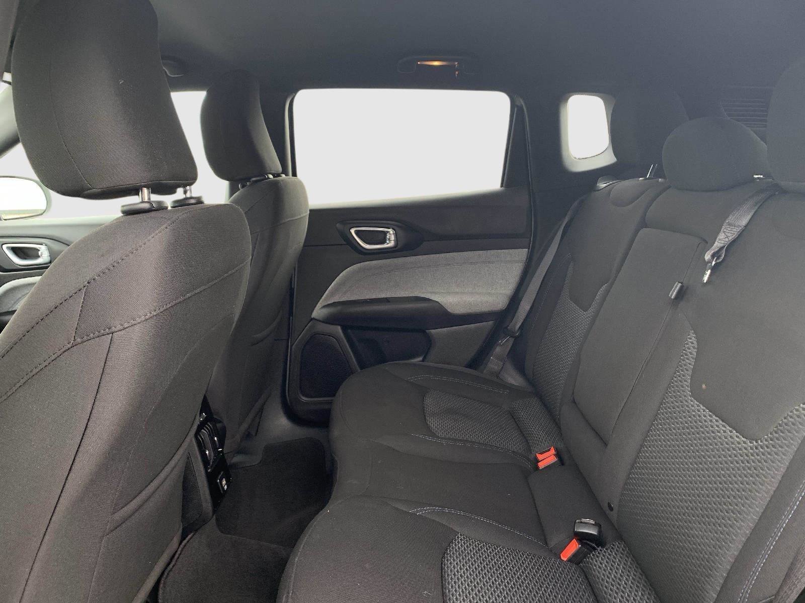 Used 2024 Jeep Compass Sport image 37
